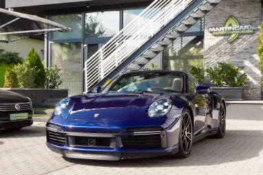 PORSCHE 911 Cabrio Turbo S PDK Gentian Blue Metallic AKRAPOVIC ++ Azonnal elvihető ++