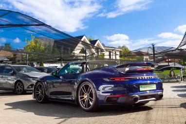PORSCHE 911 Cabrio Turbo S PDK Gentian Blue Metallic AKRAPOVIC ++ Azonnal elvihető ++
