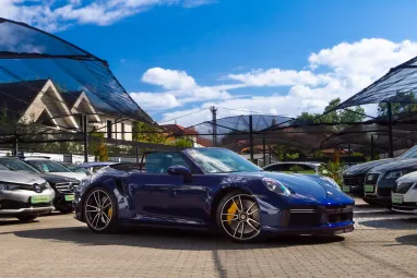 PORSCHE 911 Cabrio Turbo S PDK Gentian Blue Metallic AKRAPOVIC ++ Azonnal elvihető ++