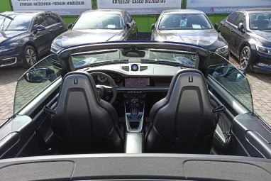 PORSCHE 911 Cabrio Turbo S PDK Gentian Blue Metallic AKRAPOVIC ++ Azonnal elvihető ++