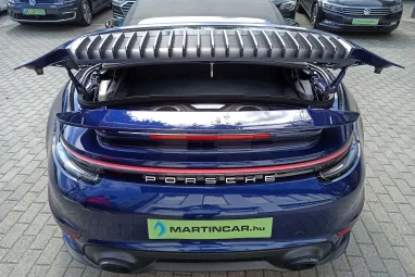 PORSCHE 911 Cabrio Turbo S PDK Gentian Blue Metallic AKRAPOVIC ++ Azonnal elvihető ++