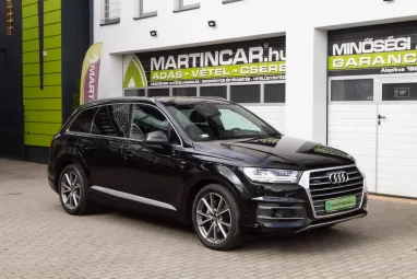 AUDI Q7 50 TDI quattro Tiptronic ic S-Line Orca Black Metallic +1.Tulajdonos +Eredeti Magyar Autó+Végig Vez. Szervizkönyv +3X-s GARANCIA !!