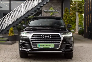 AUDI Q7 50 TDI quattro Tiptronic ic S-Line Orca Black Metallic +1.Tulajdonos +Eredeti Magyar Autó+Végig Vez. Szervizkönyv +3X-s GARANCIA !!