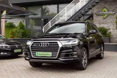 AUDI Q7 50 TDI quattro Tiptronic ic S-Line Orca Black Metallic +1.Tulajdonos +Eredeti Magyar Autó+Végig Vez. Szervizkönyv +3X-s GARANCIA !!