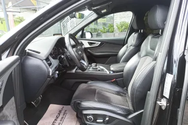 AUDI Q7 50 TDI quattro Tiptronic ic S-Line Orca Black Metallic +1.Tulajdonos +Eredeti Magyar Autó+Végig Vez. Szervizkönyv +3X-s GARANCIA !!