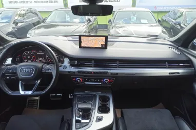 AUDI Q7 50 TDI quattro Tiptronic ic S-Line Orca Black Metallic +1.Tulajdonos +Eredeti Magyar Autó+Végig Vez. Szervizkönyv +3X-s GARANCIA !!