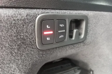 AUDI Q7 50 TDI quattro Tiptronic ic S-Line Orca Black Metallic +1.Tulajdonos +Eredeti Magyar Autó+Végig Vez. Szervizkönyv +3X-s GARANCIA !!