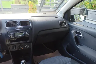 VOLKSWAGEN POLO V 1.4 85 Comfortline Deep Black Pearl Metallic +1.Tulajdonos +Friss Műszaki +3X-s GARANCIA !!