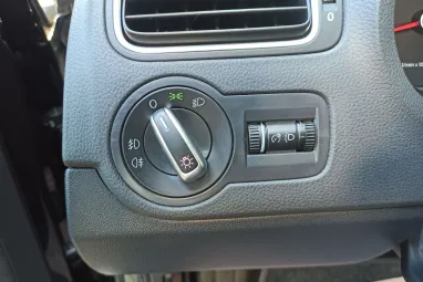 VOLKSWAGEN POLO V 1.4 85 Comfortline Deep Black Pearl Metallic +1.Tulajdonos +Friss Műszaki +3X-s GARANCIA !!