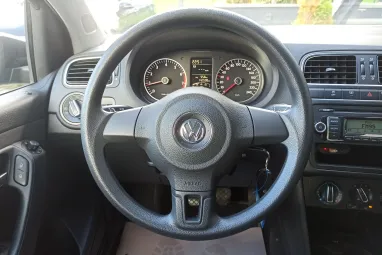 VOLKSWAGEN POLO V 1.4 85 Comfortline Deep Black Pearl Metallic +1.Tulajdonos +Friss Műszaki +3X-s GARANCIA !!