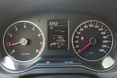 VOLKSWAGEN POLO V 1.4 85 Comfortline Deep Black Pearl Metallic +1.Tulajdonos +Friss Műszaki +3X-s GARANCIA !!