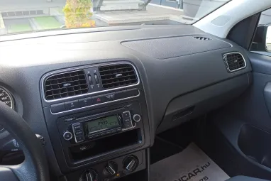 VOLKSWAGEN POLO V 1.4 85 Comfortline Deep Black Pearl Metallic +1.Tulajdonos +Friss Műszaki +3X-s GARANCIA !!