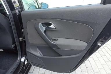 VOLKSWAGEN POLO V 1.4 85 Comfortline Deep Black Pearl Metallic +1.Tulajdonos +Friss Műszaki +3X-s GARANCIA !!