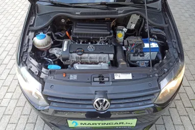 VOLKSWAGEN POLO V 1.4 85 Comfortline Deep Black Pearl Metallic +1.Tulajdonos +Friss Műszaki +3X-s GARANCIA !!