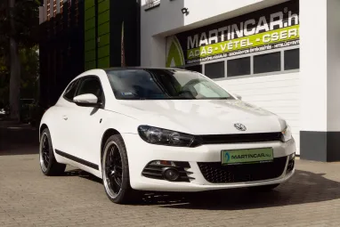 VOLKSWAGEN SCIROCCO 2.0 CR TDI Candy White Mettalic+ Szervizelt Állapotban+3X-s GARANCIA !!