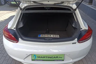 VOLKSWAGEN SCIROCCO 2.0 CR TDI Candy White Mettalic+ Szervizelt Állapotban+3X-s GARANCIA !!
