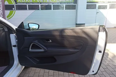 VOLKSWAGEN SCIROCCO 2.0 CR TDI Candy White Mettalic+ Szervizelt Állapotban+3X-s GARANCIA !!