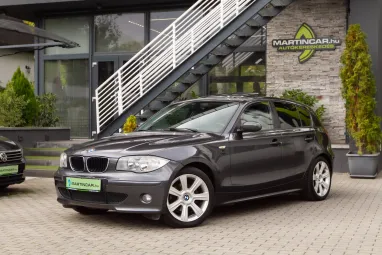 BMW 118i Sparkling Graphite Metallic +Nagyon Menő +3X-s GARANCIA !!