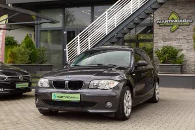 BMW 118i Sparkling Graphite Metallic +Nagyon Menő +3X-s GARANCIA !!