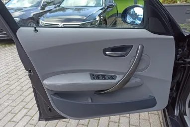 BMW 118i Sparkling Graphite Metallic +Nagyon Menő +3X-s GARANCIA !!