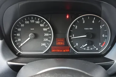 BMW 118i Sparkling Graphite Metallic +Nagyon Menő +3X-s GARANCIA !!