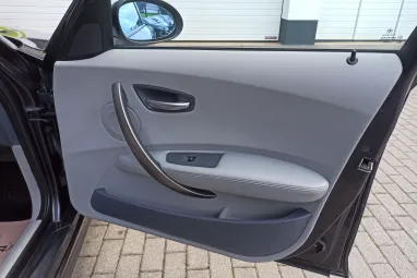 BMW 118i Sparkling Graphite Metallic +Nagyon Menő +3X-s GARANCIA !!