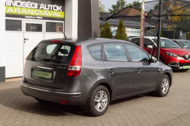 HYUNDAI I30 1.4 DOHC Comfort Steel Gray Metallic +1.Tulaj +Friss Műszaki +Keveset futott +Végig Vez.Szervizkönyv +3X-s GARANCIA !!