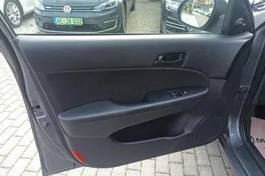HYUNDAI I30 1.4 DOHC Comfort Steel Gray Metallic +1.Tulaj +Friss Műszaki +Keveset futott +Végig Vez.Szervizkönyv +3X-s GARANCIA !!