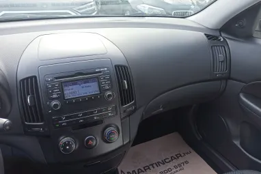 HYUNDAI I30 1.4 DOHC Comfort Steel Gray Metallic +1.Tulaj +Friss Műszaki +Keveset futott +Végig Vez.Szervizkönyv +3X-s GARANCIA !!