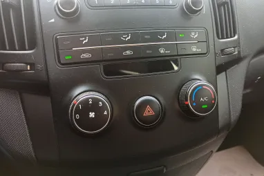 HYUNDAI I30 1.4 DOHC Comfort Steel Gray Metallic +1.Tulaj +Friss Műszaki +Keveset futott +Végig Vez.Szervizkönyv +3X-s GARANCIA !!