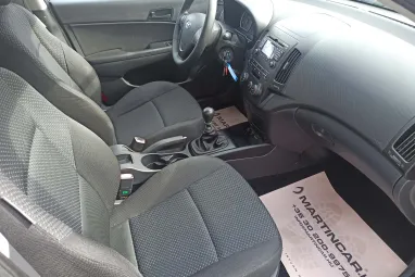 HYUNDAI I30 1.4 DOHC Comfort Steel Gray Metallic +1.Tulaj +Friss Műszaki +Keveset futott +Végig Vez.Szervizkönyv +3X-s GARANCIA !!