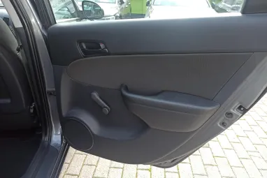 HYUNDAI I30 1.4 DOHC Comfort Steel Gray Metallic +1.Tulaj +Friss Műszaki +Keveset futott +Végig Vez.Szervizkönyv +3X-s GARANCIA !!