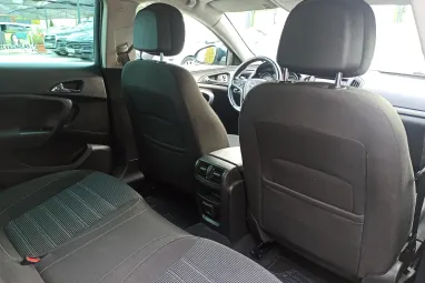 OPEL INSIGNIA Sports Tourer 2.0 CDTI Edition (Automata) Business Smaragd Grün Metallic+ Mo.-i 1.Tulaj+ Vez.Szervizkönyv +3X-s GARANCIA !!