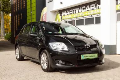 TOYOTA AURIS 1.6 Sol Black Sand Pearl +1.Tulajdonos +Keveset futott+ Végig Vez.Szerviz +3X-s GARANCIA !!