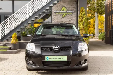 TOYOTA AURIS 1.6 Sol Black Sand Pearl +1.Tulajdonos +Keveset futott+ Végig Vez.Szerviz +3X-s GARANCIA !!