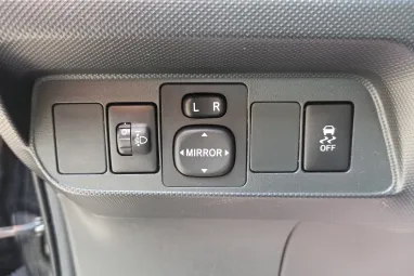 TOYOTA AURIS 1.6 Sol Black Sand Pearl +1.Tulajdonos +Keveset futott+ Végig Vez.Szerviz +3X-s GARANCIA !!