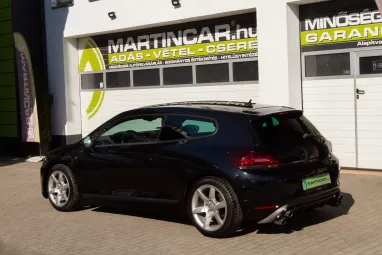 VOLKSWAGEN SCIROCCO 1.4 TSI Schwarz Metallic +Mo.-i 1.Tulaj +Vez.Szerviz +Gyönyörű-Egyedi + 3X-s GARANCIA !!
