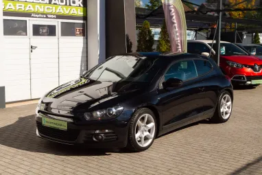 VOLKSWAGEN SCIROCCO 1.4 TSI Schwarz Metallic +Mo.-i 1.Tulaj +Vez.Szerviz +Gyönyörű-Egyedi + 3X-s GARANCIA !!