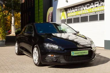 VOLKSWAGEN SCIROCCO 1.4 TSI Schwarz Metallic +Mo.-i 1.Tulaj +Vez.Szerviz +Gyönyörű-Egyedi + 3X-s GARANCIA !!