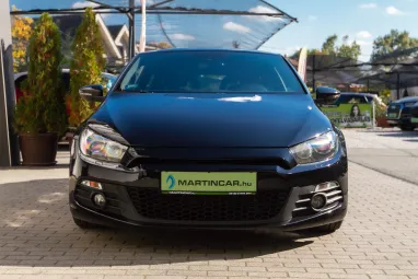 VOLKSWAGEN SCIROCCO 1.4 TSI Schwarz Metallic +Mo.-i 1.Tulaj +Vez.Szerviz +Gyönyörű-Egyedi + 3X-s GARANCIA !!