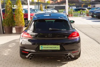 VOLKSWAGEN SCIROCCO 1.4 TSI Schwarz Metallic +Mo.-i 1.Tulaj +Vez.Szerviz +Gyönyörű-Egyedi + 3X-s GARANCIA !!