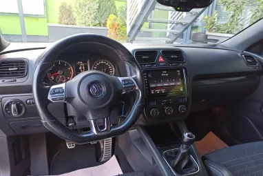 VOLKSWAGEN SCIROCCO 1.4 TSI Schwarz Metallic +Mo.-i 1.Tulaj +Vez.Szerviz +Gyönyörű-Egyedi + 3X-s GARANCIA !!