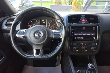 VOLKSWAGEN SCIROCCO 1.4 TSI Schwarz Metallic +Mo.-i 1.Tulaj +Vez.Szerviz +Gyönyörű-Egyedi + 3X-s GARANCIA !!