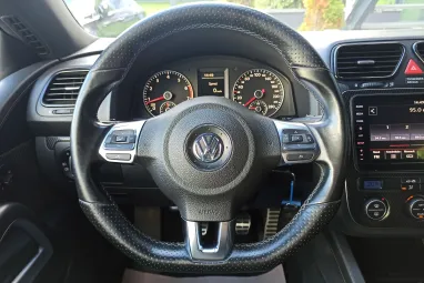 VOLKSWAGEN SCIROCCO 1.4 TSI Schwarz Metallic +Mo.-i 1.Tulaj +Vez.Szerviz +Gyönyörű-Egyedi + 3X-s GARANCIA !!