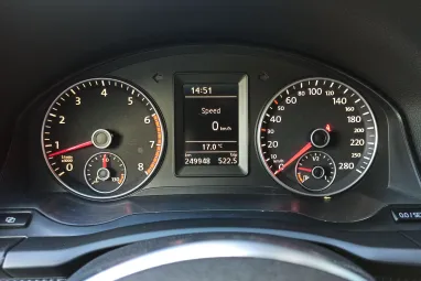 VOLKSWAGEN SCIROCCO 1.4 TSI Schwarz Metallic +Mo.-i 1.Tulaj +Vez.Szerviz +Gyönyörű-Egyedi + 3X-s GARANCIA !!