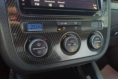 VOLKSWAGEN SCIROCCO 1.4 TSI Schwarz Metallic +Mo.-i 1.Tulaj +Vez.Szerviz +Gyönyörű-Egyedi + 3X-s GARANCIA !!