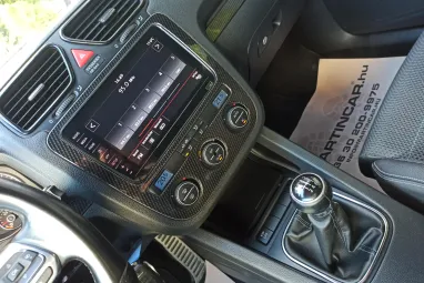 VOLKSWAGEN SCIROCCO 1.4 TSI Schwarz Metallic +Mo.-i 1.Tulaj +Vez.Szerviz +Gyönyörű-Egyedi + 3X-s GARANCIA !!