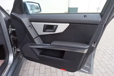 MERCEDES-BENZ GLK 220 CDI BlueEFFICIENCY 4Matic (Automata) Palladium Silver +1.Mo-i Tulajdonostól +Keveset futott +3X-s GARANCIA !!