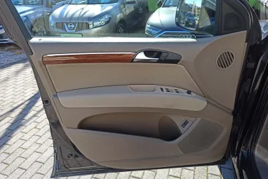 AUDI Q7 3.0 TDI DPF quattro Tiptronic ic 7 személyes Phantom Black Pearl +Első Tulajdonostól +3X-s GARANCIA !!