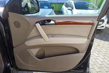 AUDI Q7 3.0 TDI DPF quattro Tiptronic ic 7 személyes Phantom Black Pearl +Első Tulajdonostól +3X-s GARANCIA !!